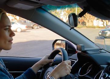 DISPLAY DRIVE: THE BEST HEAD-UP DISPLAY FOR ANY CAR